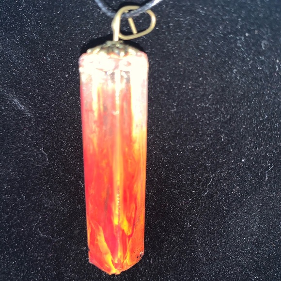 Jewelry - Resin crystal necklaces